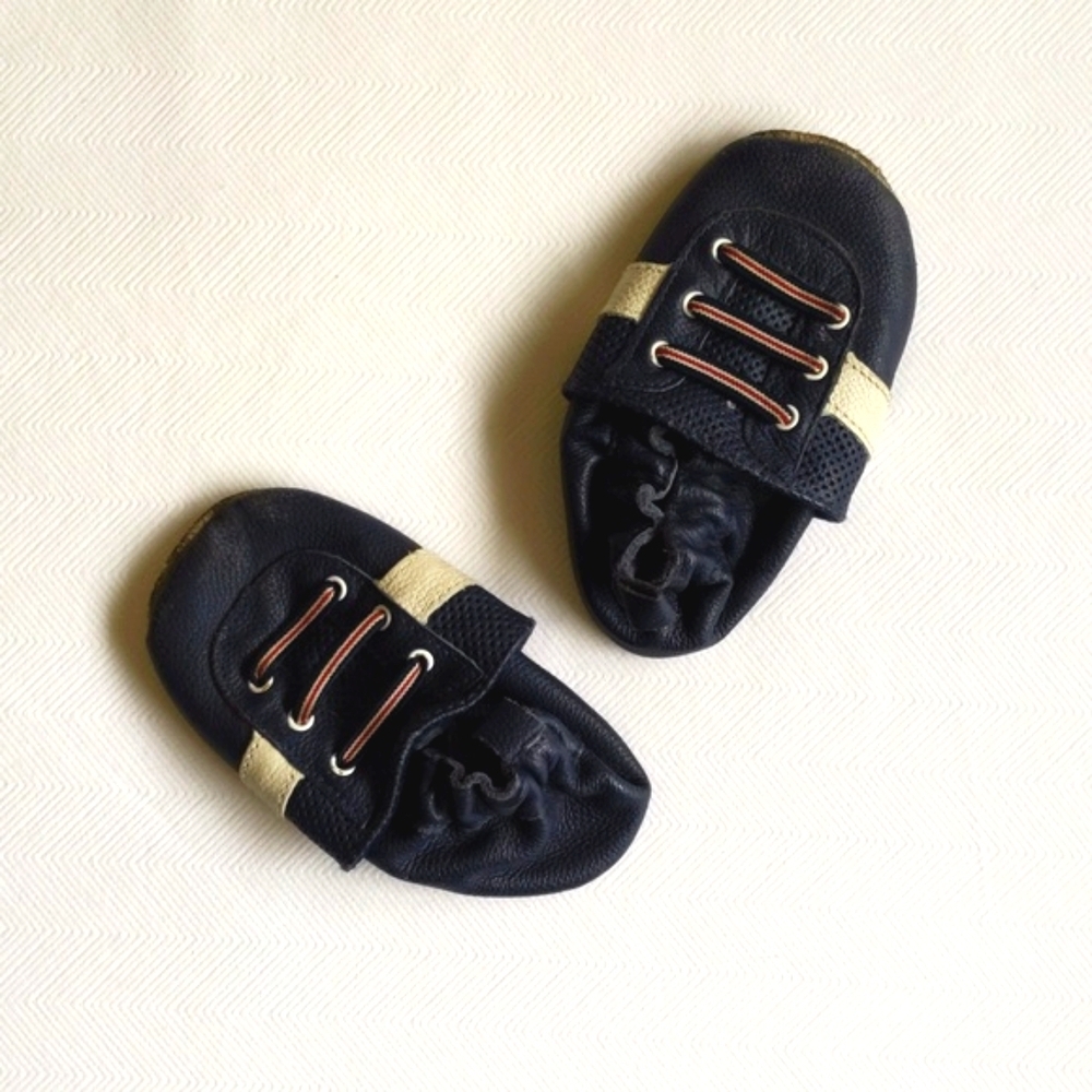 joe fresh soft sole leather baby slippers crib shoes 18-24 months
